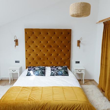 Casa Tamplarului Villa อัลบายูเลีย ภายนอก รูปภาพ